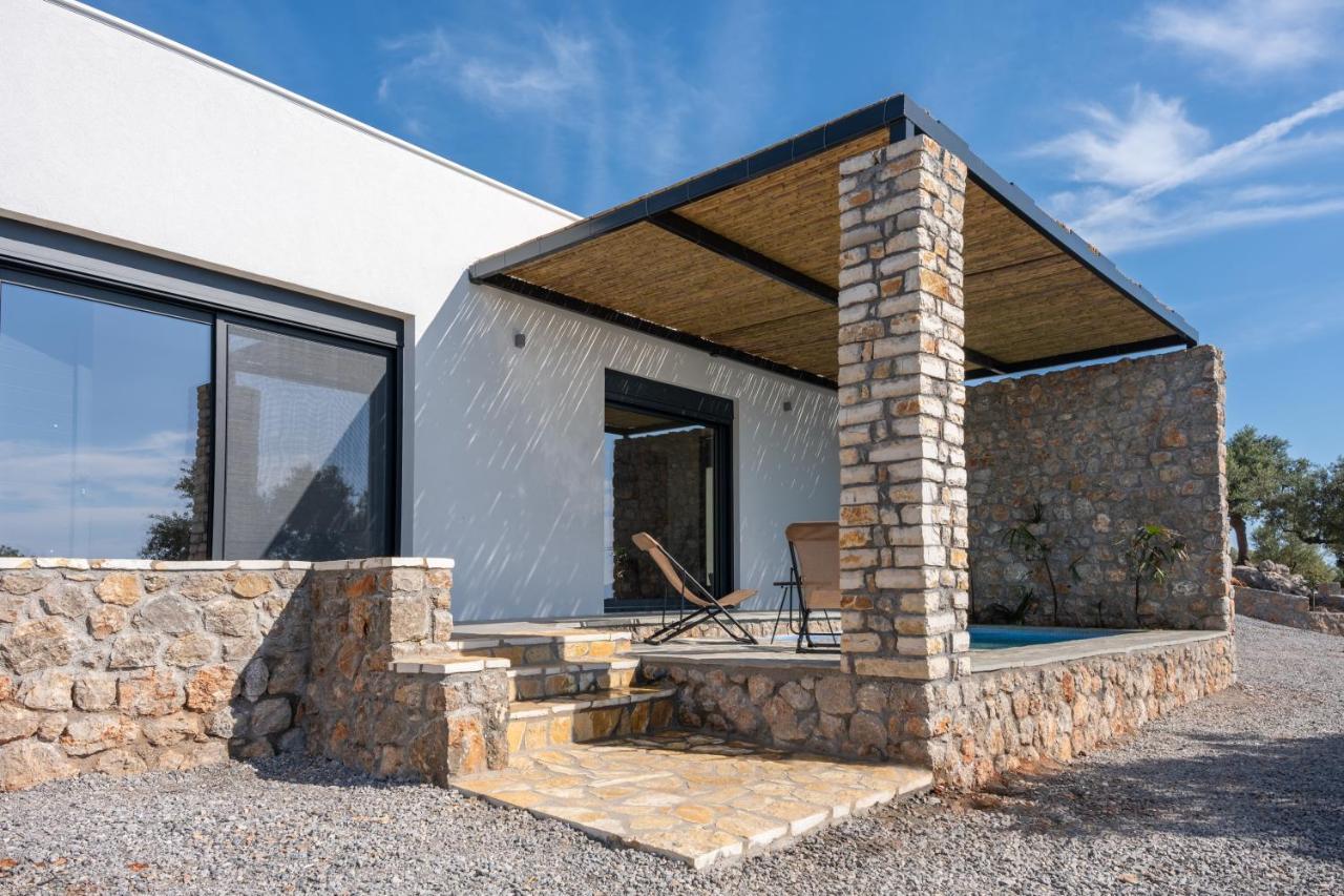 Casatino Villas Kalianeika Exteriör bild