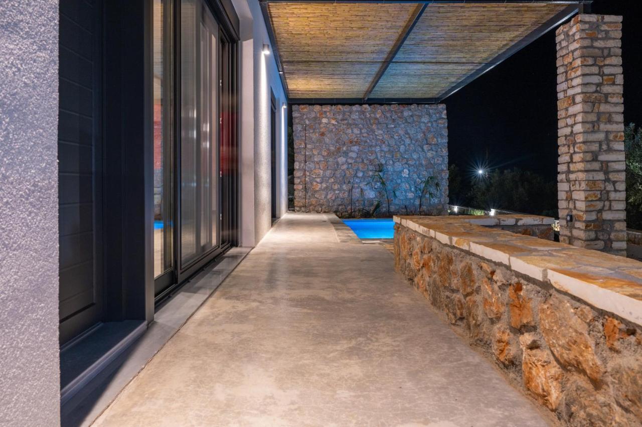 Casatino Villas Kalianeika Exteriör bild