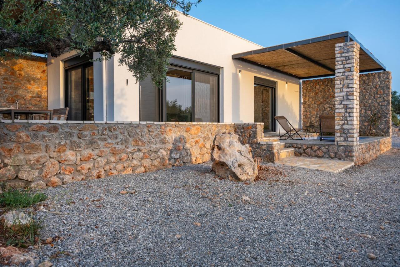 Casatino Villas Kalianeika Exteriör bild